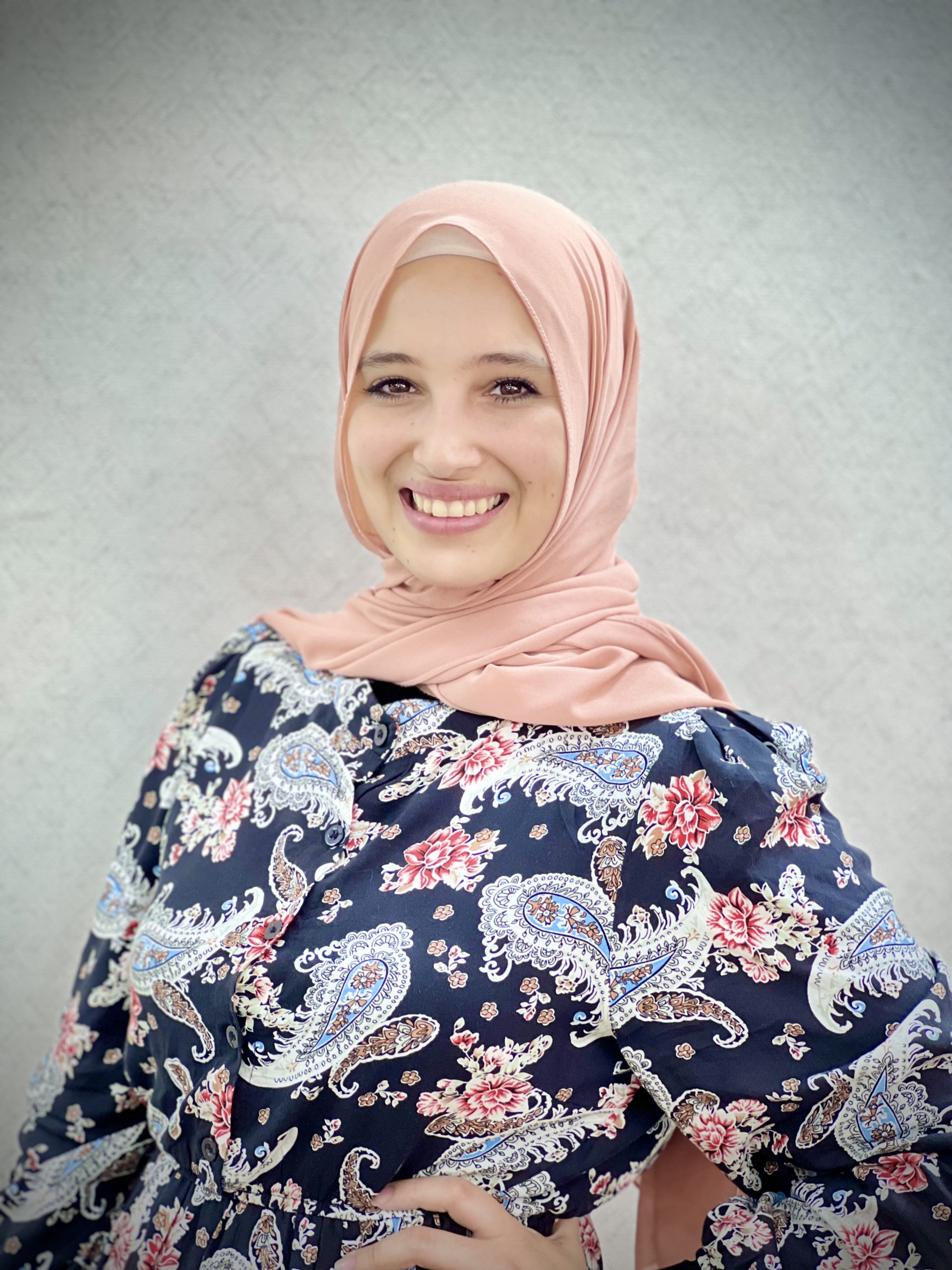 السيدة أمل درويش