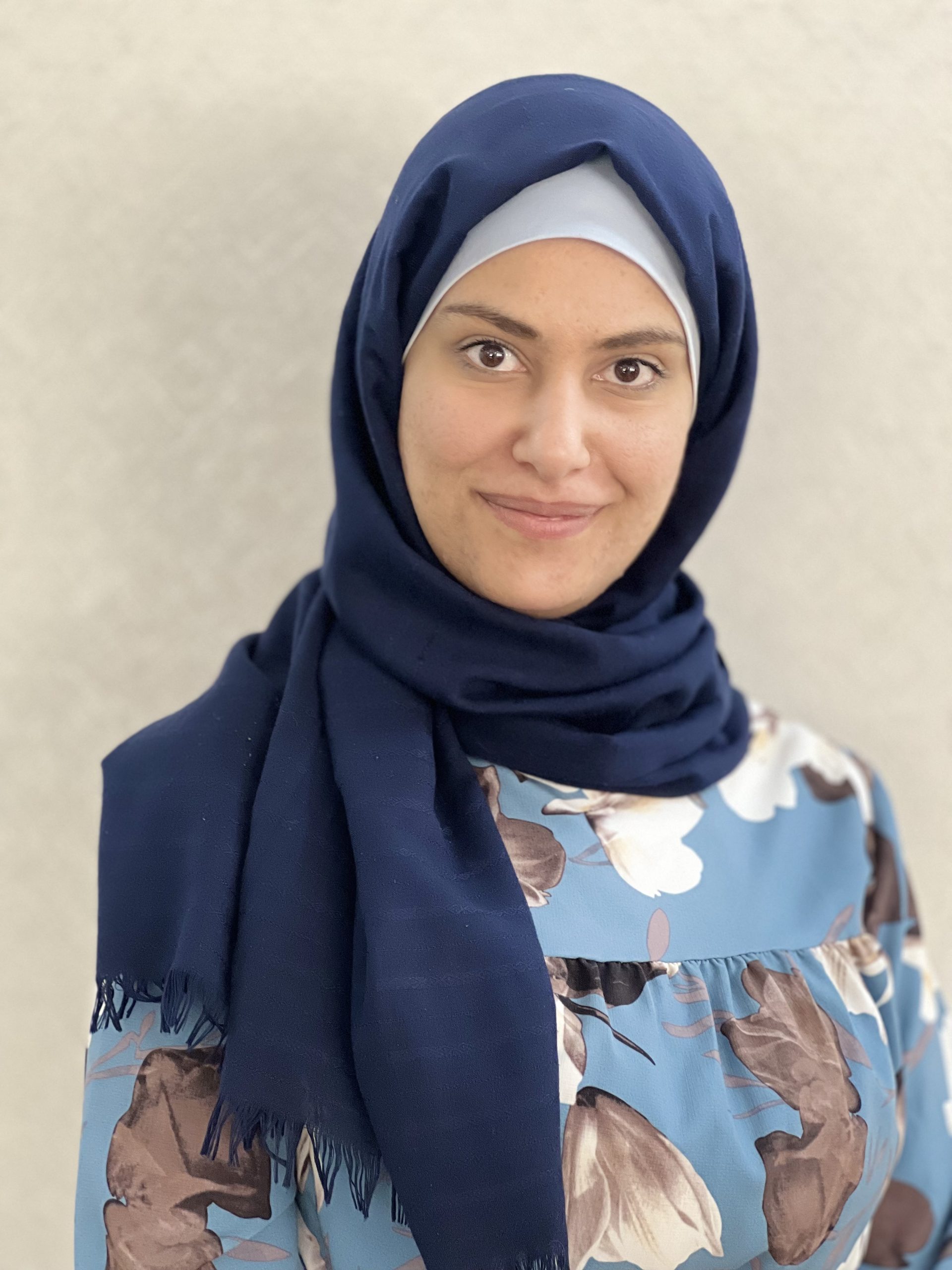 السيدة نور الناطور 